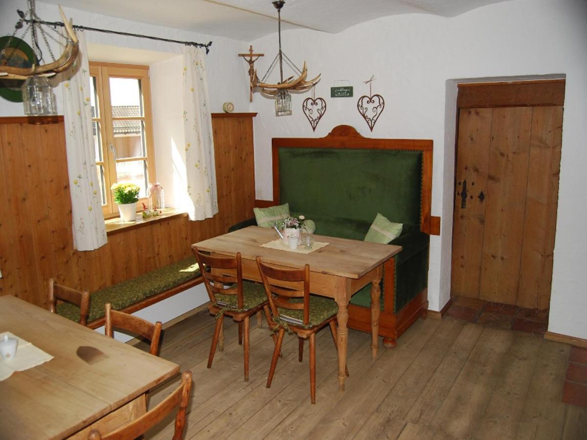 Höslwang Landhof Angstl - Gaestezimmer Und Tagungsraum מראה חיצוני תמונה