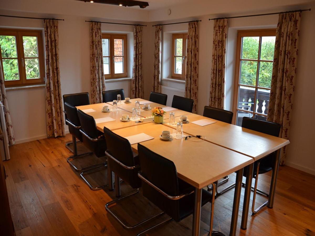 Höslwang Landhof Angstl - Gaestezimmer Und Tagungsraum מראה חיצוני תמונה